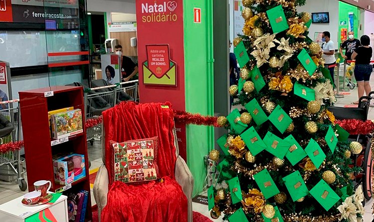 Natal Solidário: adote uma cartinha e doe brinquedos.