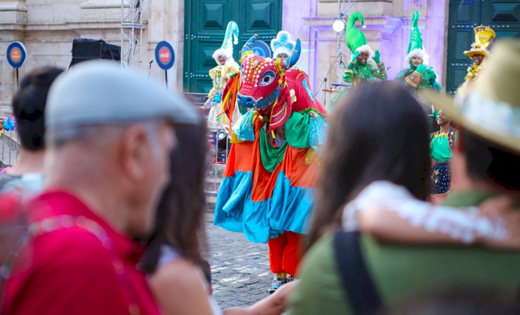 Com mais de 1,5 milhões de visitantes, programação do Natal Salvador chega ao fim com Terno de Reis e apresentações culturais.