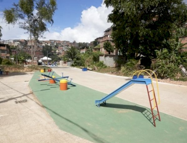 Prefeitura entrega urbanização e macrodrenagem de canal no bairro de São Marcos